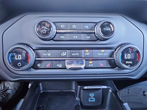 New 2025 Ford Bronco Raptor AWD/4WD image 40