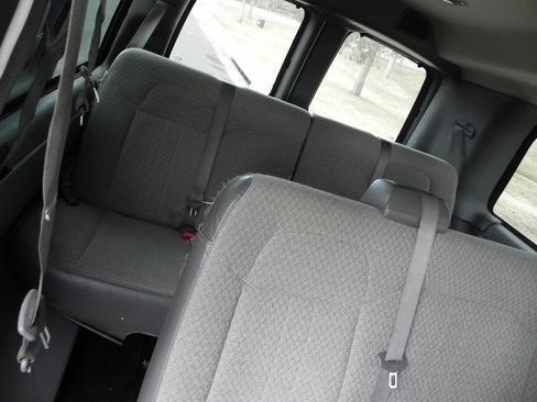 Used 2012 Chevrolet Express 3500 LS image 20