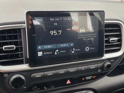 New 2025 Hyundai Venue SEL image 25