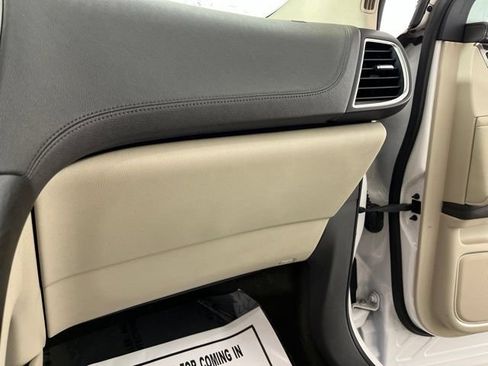 Used 2019 Lincoln Nautilus Select FWD image 39