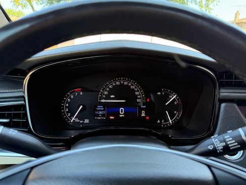 Used 2017 Cadillac XT5 Luxury w/ Driver Awareness Package FWD image 13