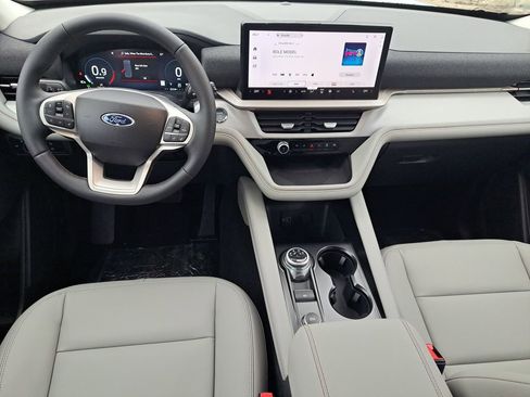 New 2026 Ford Explorer Active w/ Active Comfort Package image 25