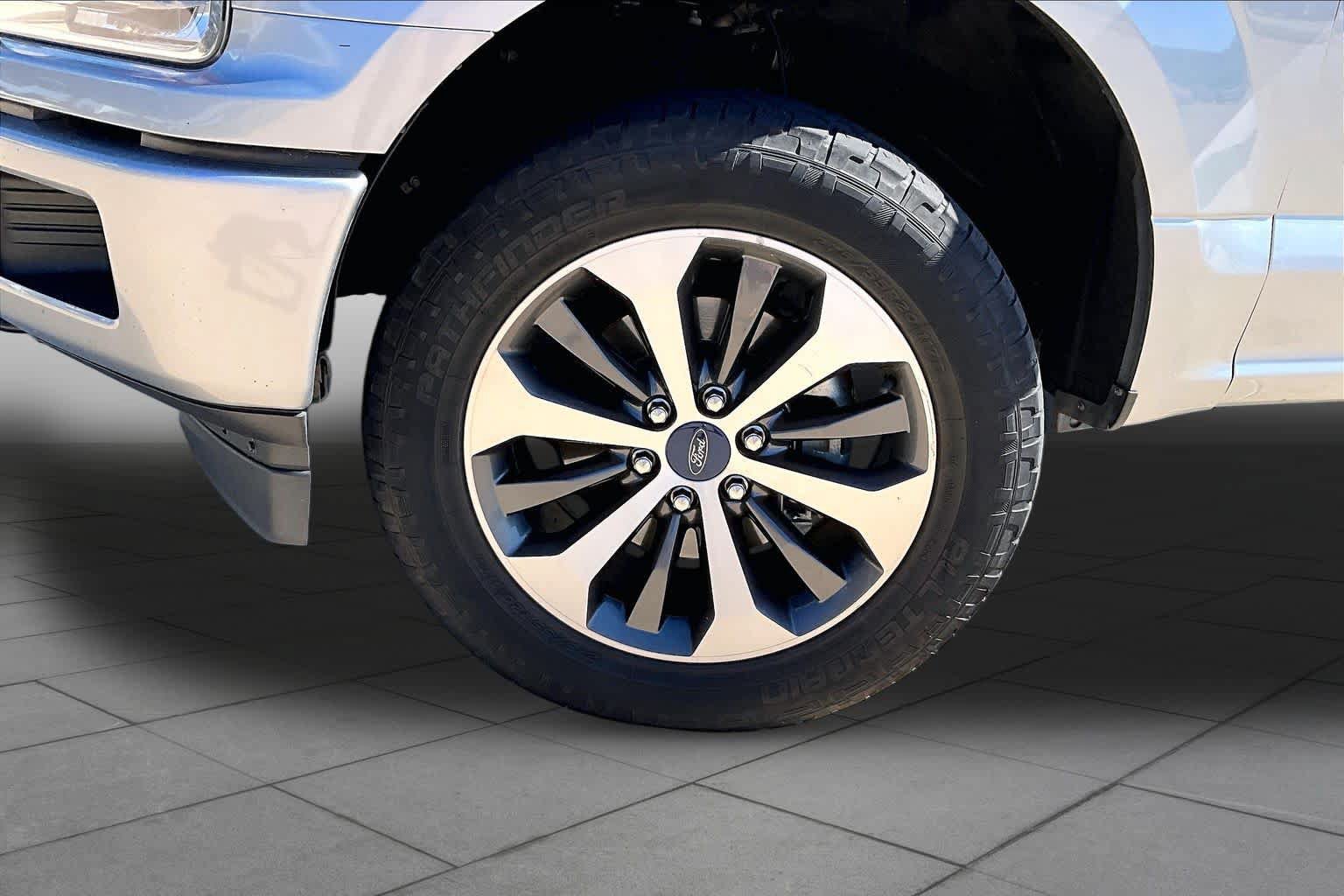 Used 2020 Ford F150 XL w/ Equipment Group 101A Mid AWD/4WD image 3