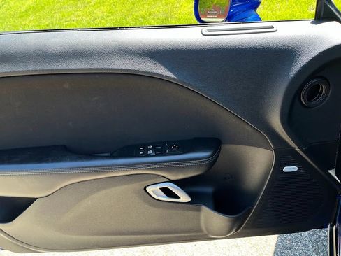 Used 2021 Dodge Challenger R/T Scat Pack RWD image 6