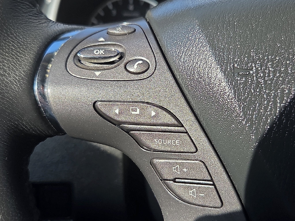 Used 2024 Nissan Murano SV w/ SV Midnight Edition Package FWD image 21