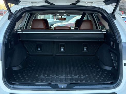 Used 2020 Subaru Outback Touring image 37