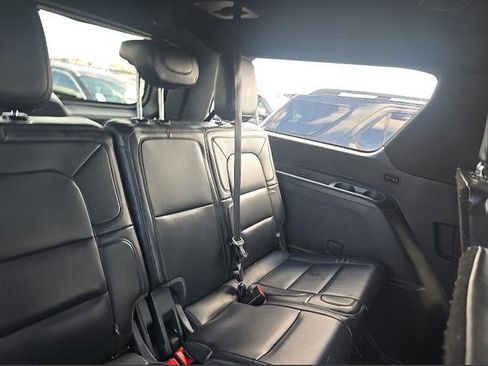 Used 2024 Lincoln Navigator L Reserve AWD/4WD image 11