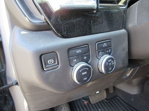Used 2024 GMC Sierra 1500 Elevation AWD/4WD image 15