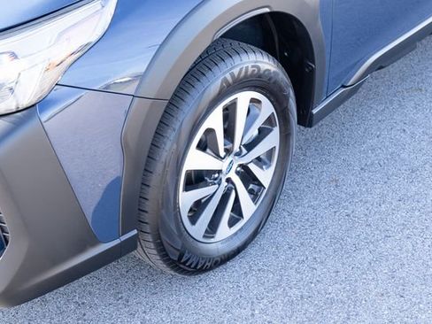 Used 2025 Subaru Outback 2.5i image 10