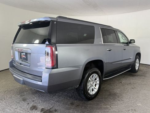 Used 2020 GMC Yukon XL SLT AWD/4WD image 9