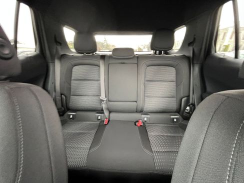 Used 2025 Chevrolet Equinox LT image 37