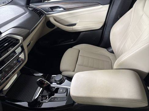 Used 2021 BMW X3 xDrive30i w/ Premium Package image 17