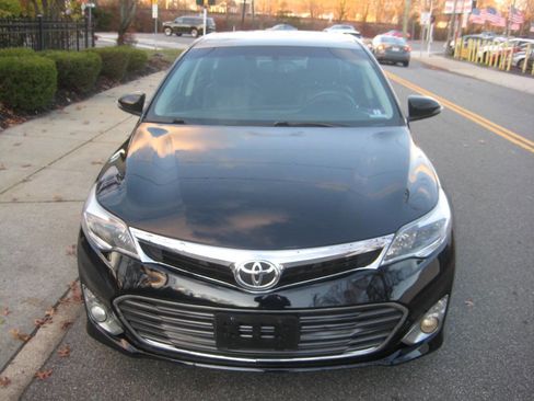 Used 2013 Toyota Avalon XLE Touring image 2