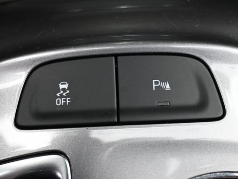 Used 2024 Chevrolet Malibu LT FWD image 12