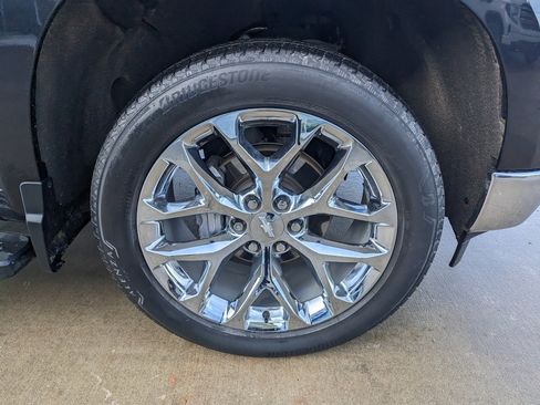 Used 2022 Chevrolet Silverado 1500 LTZ image 21