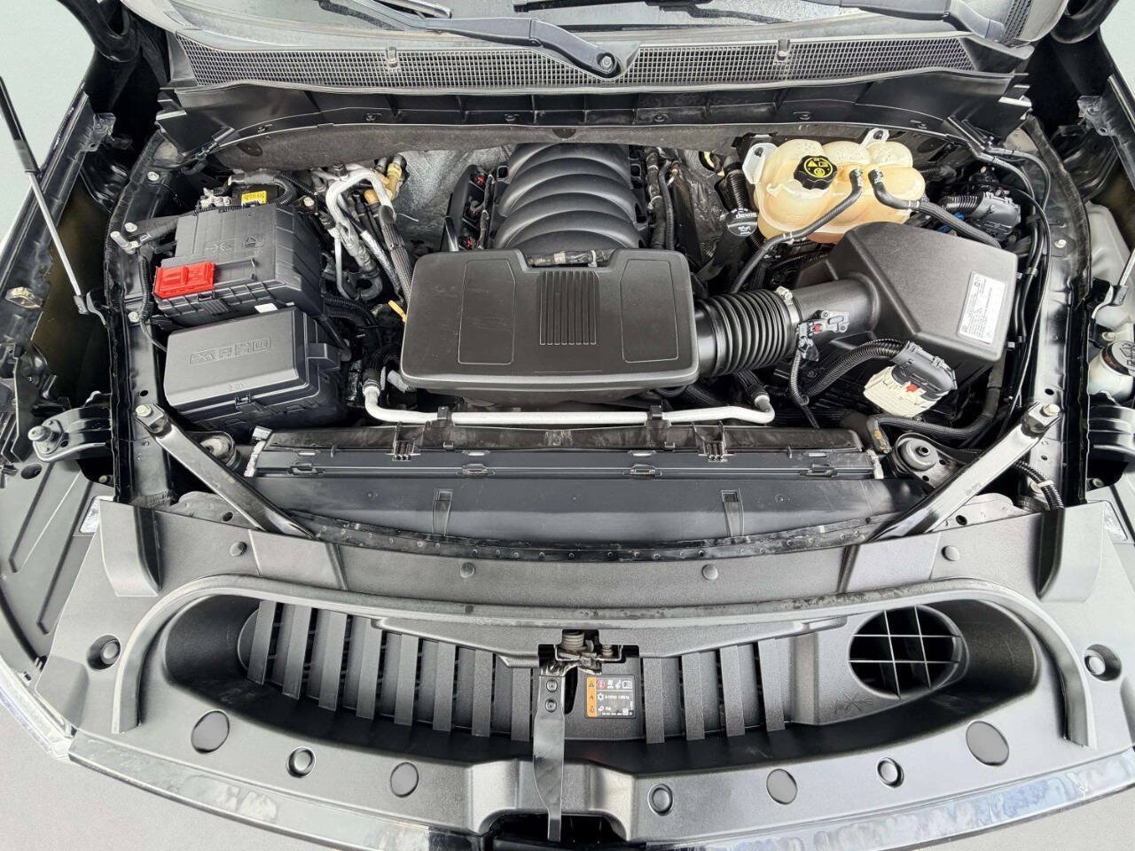 Used 2021 Chevrolet Suburban LT AWD/4WD image 12