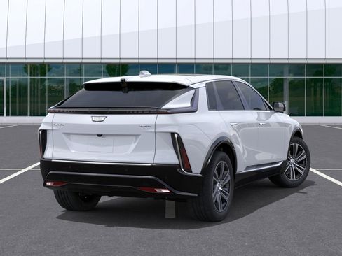 New 2026 Cadillac Lyriq Luxury RWD image 4