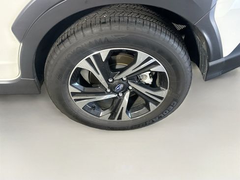 Used 2024 Subaru Crosstrek 2.0i Premium image 11