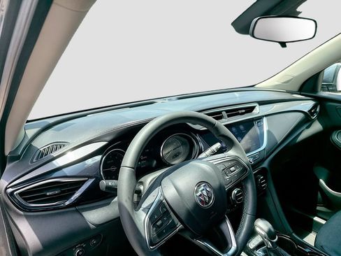 Used 2022 Buick Encore GX Select FWD image 11