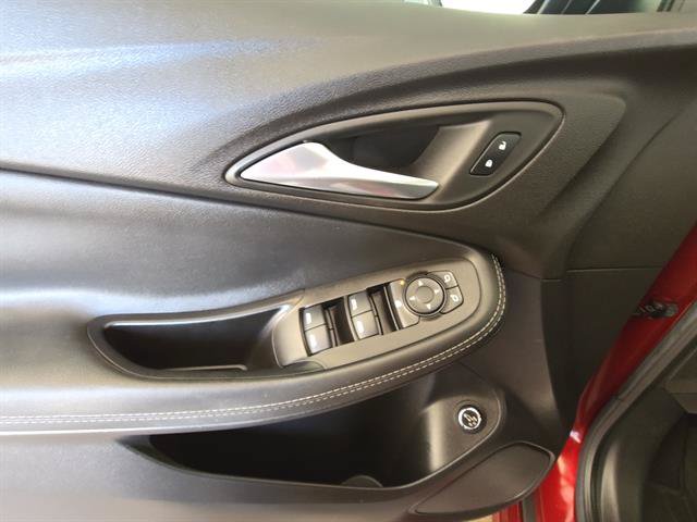 Used 2022 Buick Encore GX Select w/ Advanced Technology Package FWD image 9