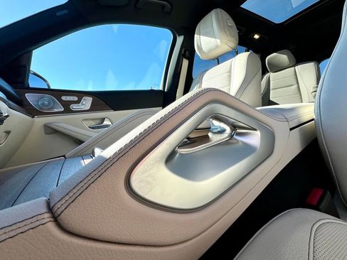 Certified 2023 Mercedes-Benz GLS 580 GLS 580 image 44