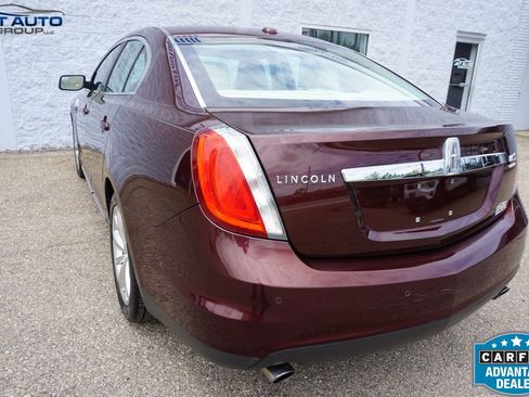 Used 2010 Lincoln MKS AWD image 9