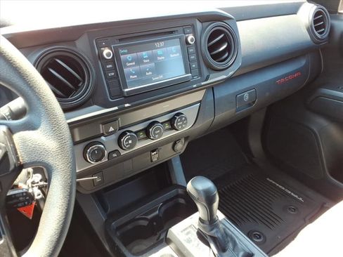 Certified 2019 Toyota Tacoma SR w/ SR Convenience Package AWD/4WD image 26