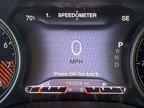 Used 2014 Jeep Cherokee Limited w/ Luxury Group AWD/4WD image 23