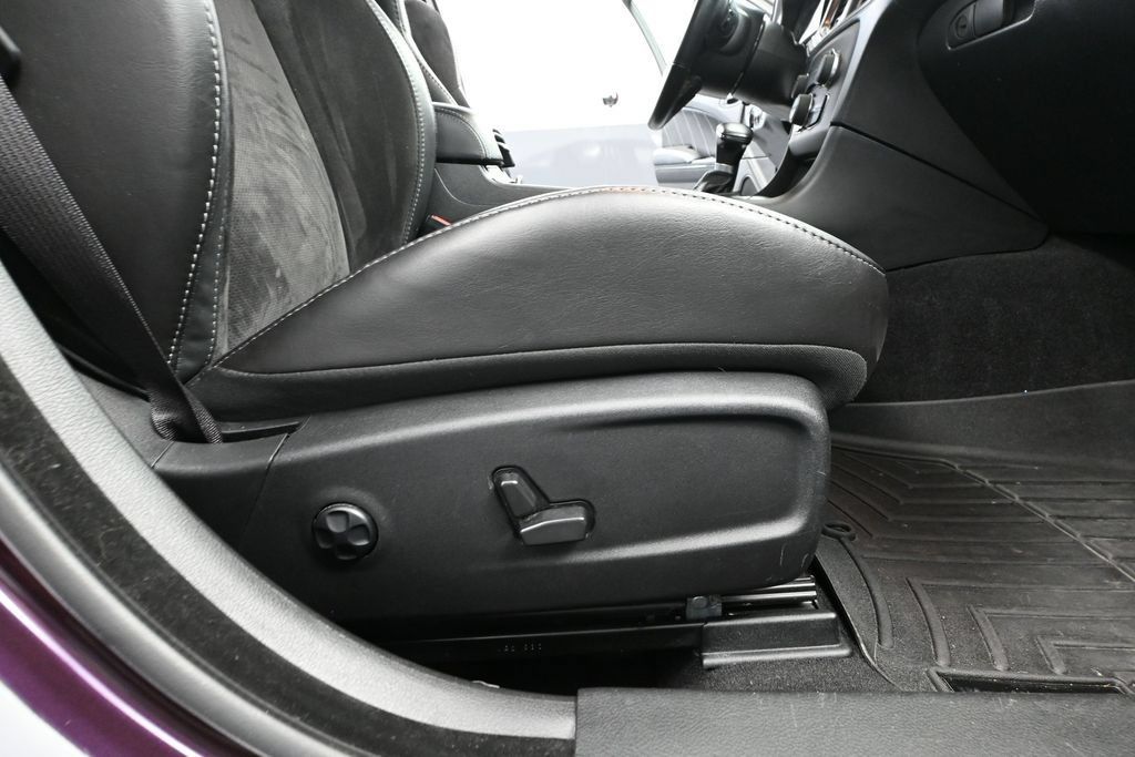 Used 2021 Dodge Charger R/T w/ Plus Group RWD image 38