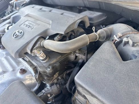 Used 2014 Toyota Camry SE FWD image 19