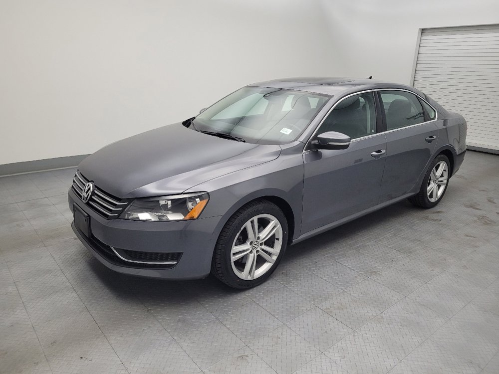 Used 2014 Volkswagen Passat 1.8T SE FWD image 2