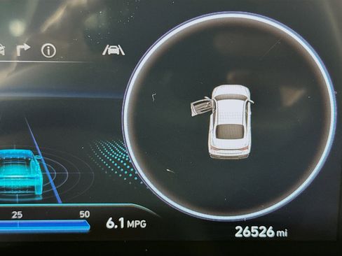 Used 2025 Hyundai Elantra SEL image 15