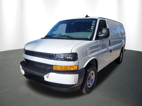 New 2025 Chevrolet Express 2500 w/ Driver Convenience Package image 4