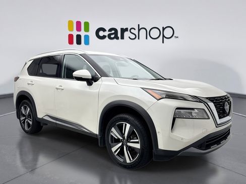 Used 2023 Nissan Rogue SL w/ SL Premium Package image 7