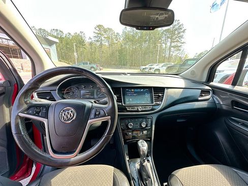 Used 2018 Buick Encore Preferred FWD image 3