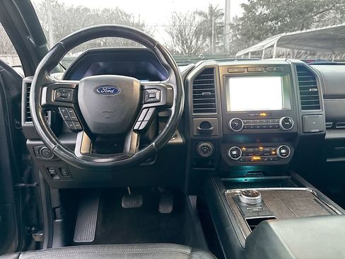 Used 2020 Ford Expedition Limited RWD image 25