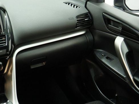 Used 2025 Mitsubishi Eclipse Cross ES AWD/4WD image 24