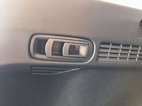 Used 2025 MAZDA CX-5 AWD 2.5 S w/ Preferred Package image 9