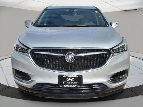 Used 2020 Buick Enclave Premium w/ Sun and Sites Package image 5