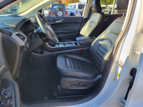 Used 2024 Ford Edge SEL image 10