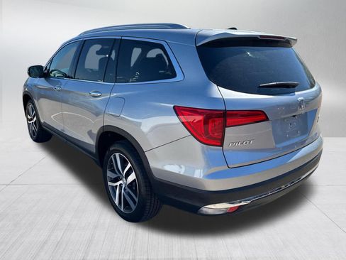 Used 2017 Honda Pilot Touring image 7