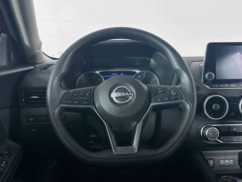 Used 2024 Nissan Sentra SV FWD image 18