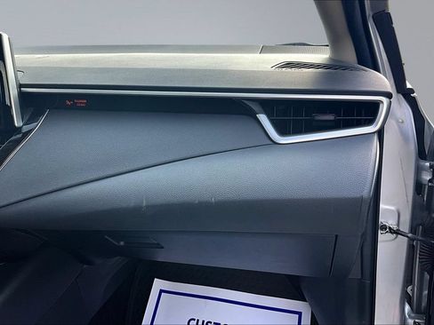 Used 2020 Toyota Corolla LE FWD image 22