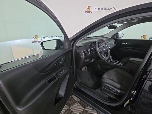 Used 2021 Chevrolet Equinox LT image 18