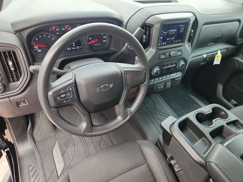 Used 2024 Chevrolet Silverado 1500 Custom Trail Boss AWD/4WD image 10