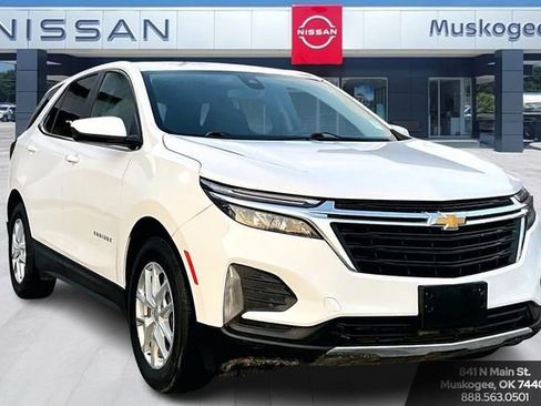 Used 2022 Chevrolet Equinox LT image 1