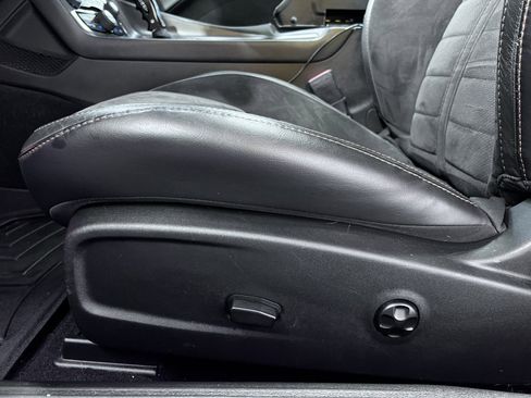 Used 2020 Dodge Challenger R/T image 21