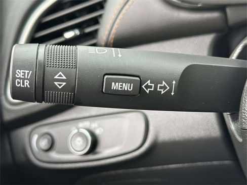 Certified 2022 Chevrolet Trax LT w/ Sport Edition image 31