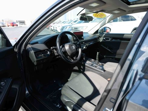 Used 2023 Honda Civic EX image 8