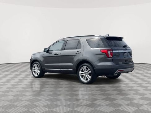 Used 2016 Ford Explorer XLT w/ Equipment Group 202A AWD/4WD image 6